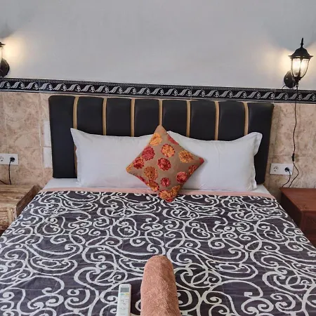 Leo Home Stay 2